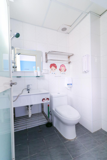 Bathroom 8