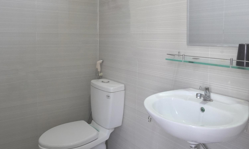 Bathroom, Hotel Hoang Thinh, Da Nang