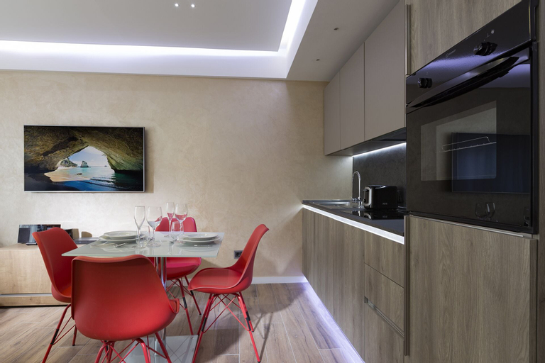 Dining Room 18