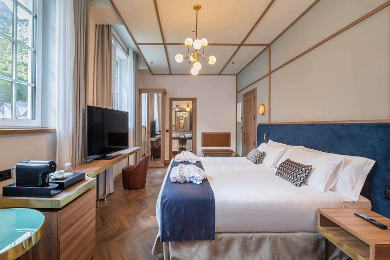 Bedroom 3, Canfranc Estación, A Royal Hideaway Hotel - Gran Lujo, Huesca