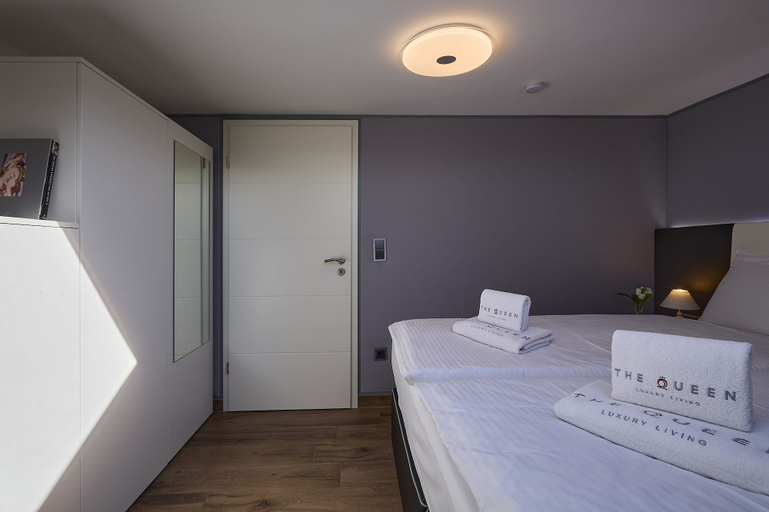 Bedroom 3, The Queen Luxury Apartments - Villa Carlotta, Luxembourg