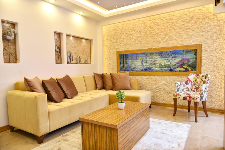 Others 4, Sonerbey Otel, Merkez