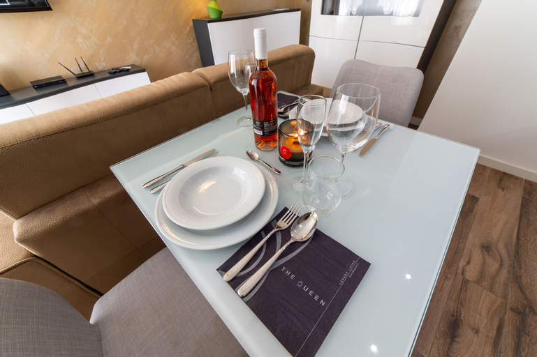 Dining Room 20