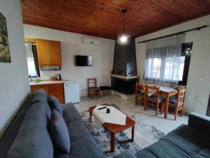 Others 5, Guesthouse Mythos, Central Macedonia