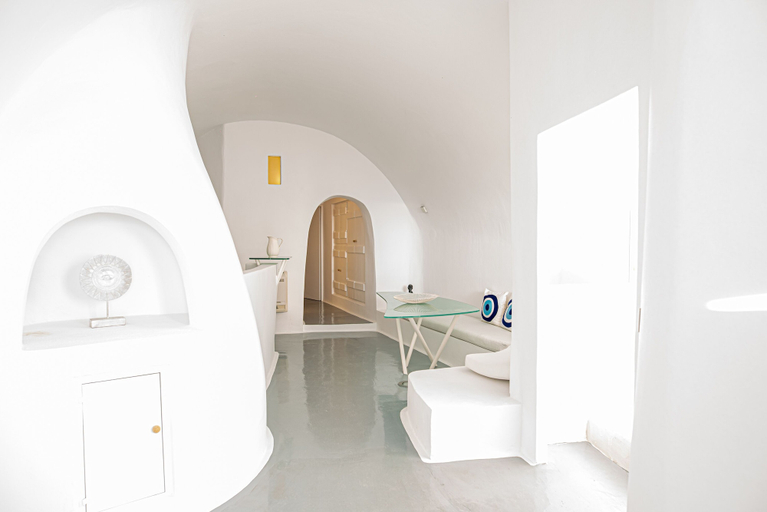 Bedroom 5, Heavens Edge by Mr and Mrs White, South Aegean