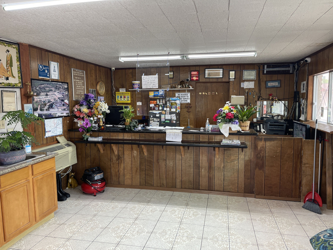 Others 5, Wildflower Inn & RV Park, Dewitt