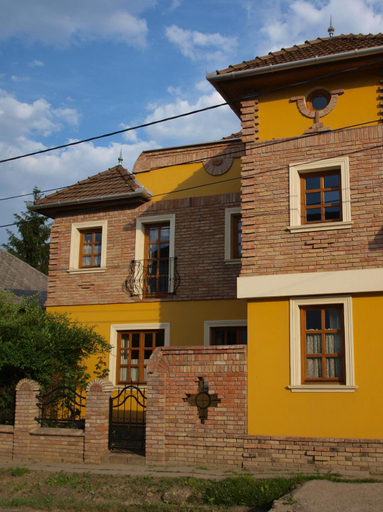 Others 2, Krisztina Vendeghaz, Eger