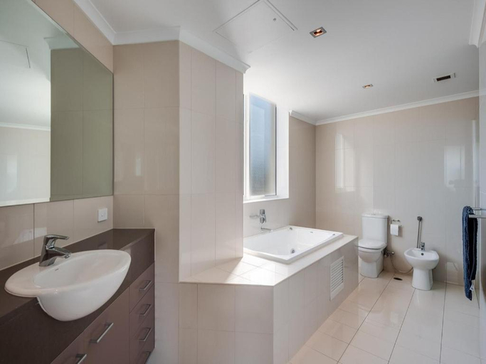 Bathroom, Penthouse 707 - 4 Bedroom Oceanview Penthouse, Gosford - West