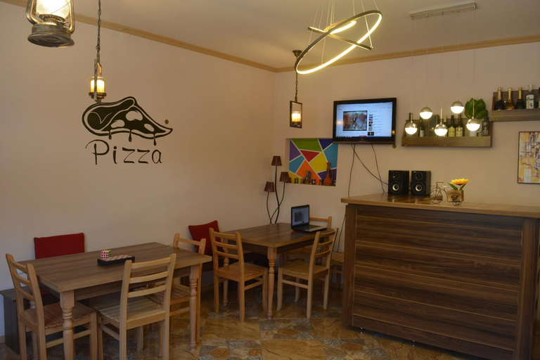 Food & Drinks 4, House in Mestia, Mestia