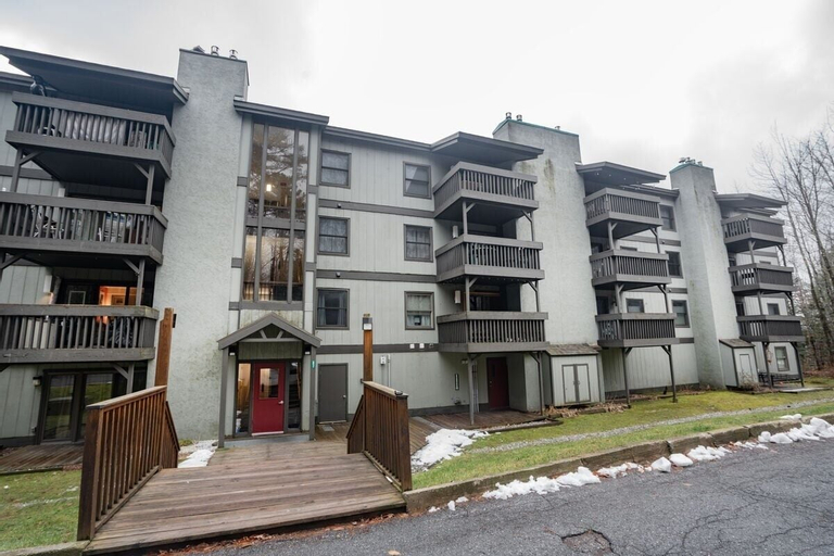 Exterior & Views 2, Killington Gateway Condos, Rutland