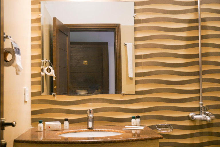 Bathroom 3, City View Hotel, Lahore