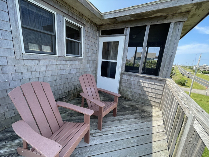 Terrace/patio, Swinkels 3 Bedroom Cottage by RedAwning, Dare