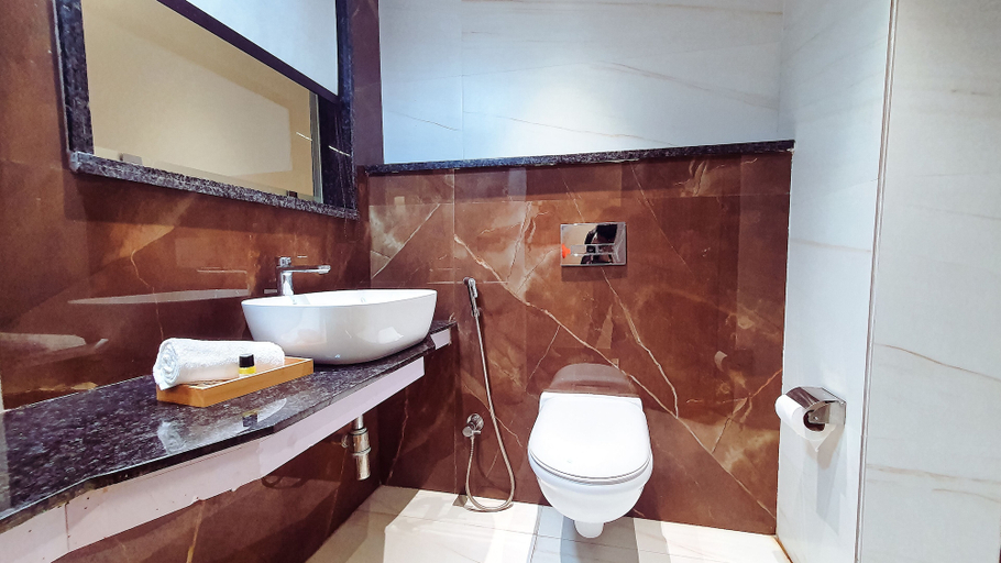 Bathroom 5, Aura Rooms, Dehradun