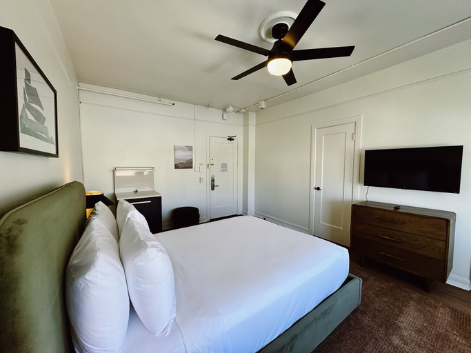 Bedroom 3, FOUND Hotel Carlton, Nob Hill, San Francisco