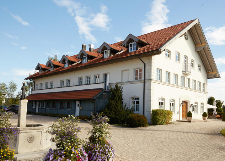 Others 4, Pfaffinger Hof, Rosenheim