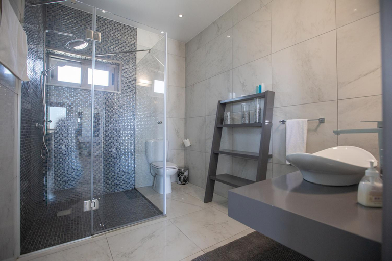 Bathroom 3, Villa Marylou