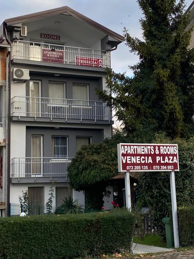 Others 4, Venecia Plaza Struga