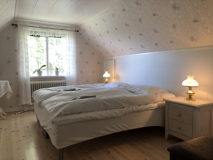Bedroom 2, Husargårdens Bed & Breakfast, Sjöbo