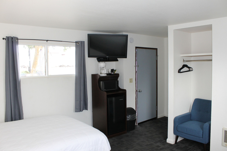 Bedroom 2, Sprague Motel, Lincoln