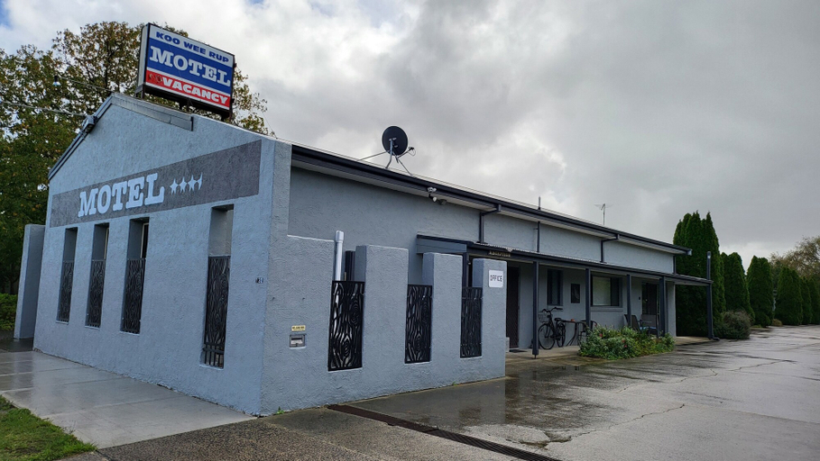 Exterior & Views 1, Koo Wee Rup Motel, Cardinia  - South