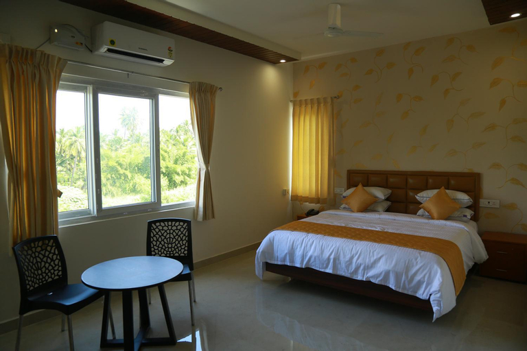THE RIVIERA, Theni