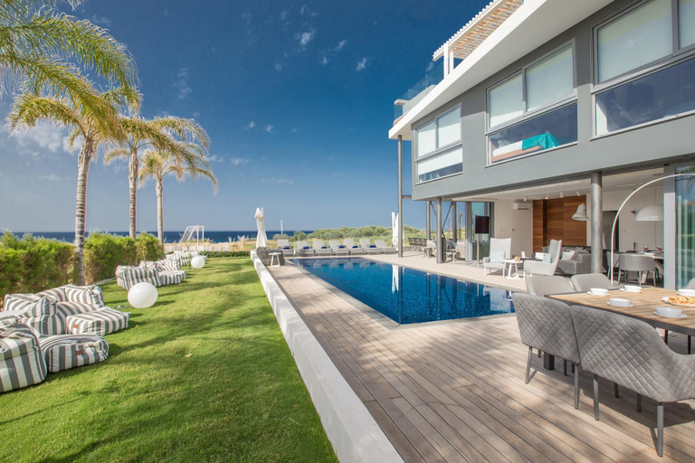 Others 4, Villa Chana