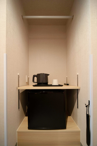 Bathroom 10