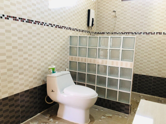 Bathroom 3, Vang Vieng Romantic Mountain View Resort, Vangvieng
