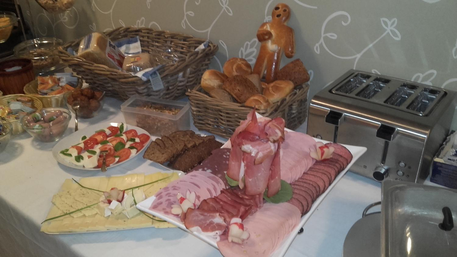 Food & Drinks 5, Top Hotel Garni, Modus Hotelbetriebe GmbH, Rhein-Kreis Neuss