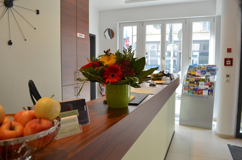 Food & Drinks 5, Augusten Hotel München, München