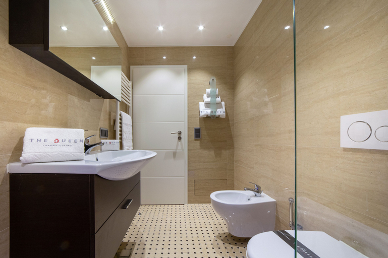 Bathroom 5