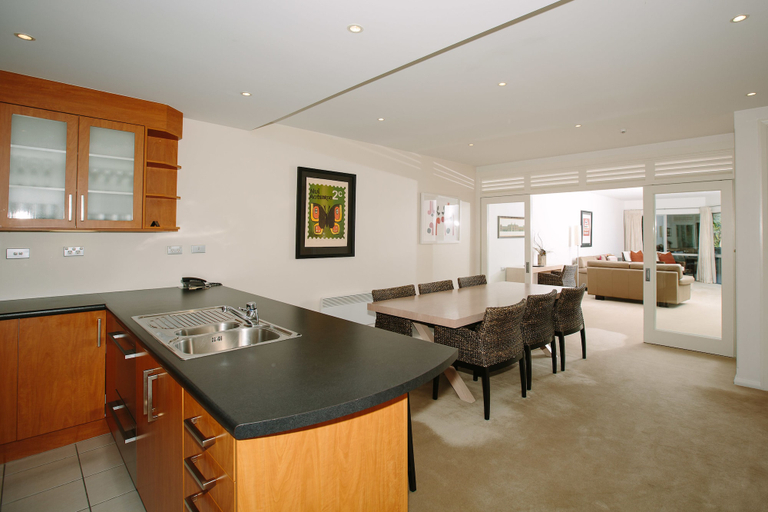 Others 5, Lakeside Apartments, Queenstown-Lakes