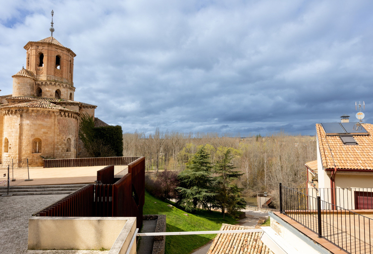Exterior & Views 2, H-A Puerta de la Villa, Soria