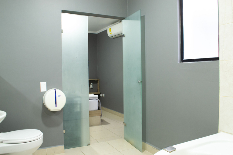 Bathroom, Hotel Ruiseñor, Itagüí