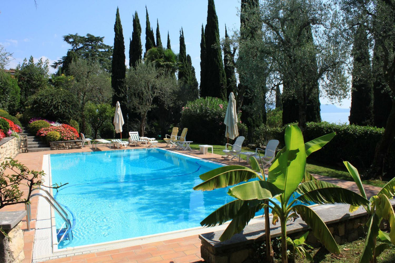 Sport & Beauty 2, Villa Vibe Luce, beautiful period villa with private pool and lake view, Brescia