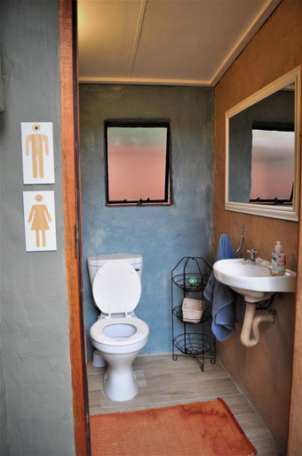 Bathroom 3, Flamboyant Guesthouse, Waterberg