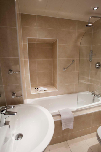 Bathroom 4, Port Charlotte Hotel, Argyll and Bute