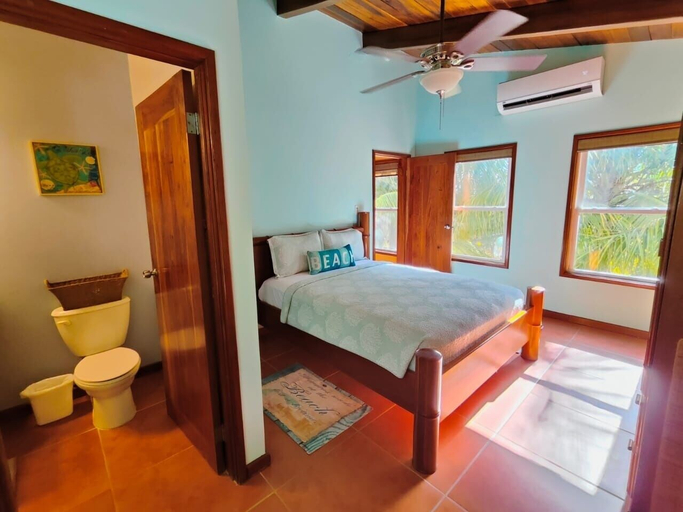 Bedroom 3, Casa De Bonita 4 Bedroom Home by RedAwning