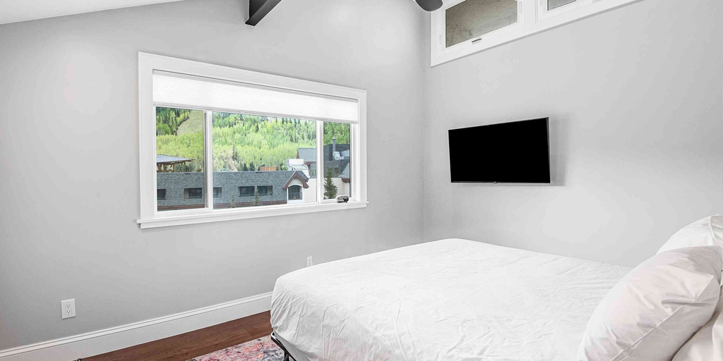 Room 4, Enzian 316 - 4 Bedroom Condo by RedAwning, Eagle