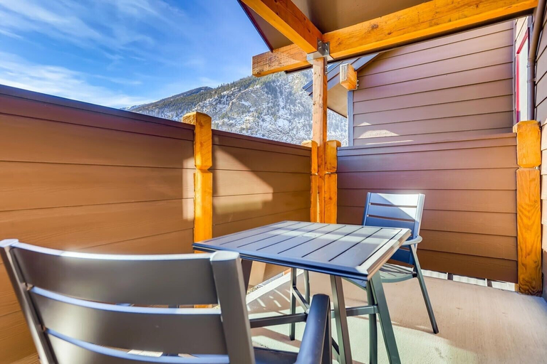 Terrace/patio, S On Galena #8 3 Bedroom Townhouse by RedAwning, Summit