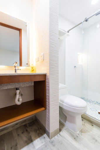 Bathroom 3, Hotel Casa Botero 204, Santafé de Bogotá