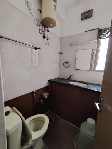 Bathroom 10