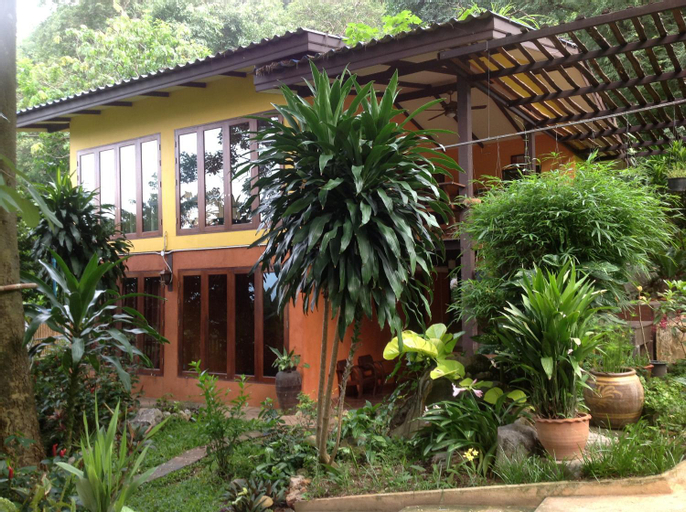 Baan Tildao Pround Fah /Exotic room on a hill, Pak Chong
