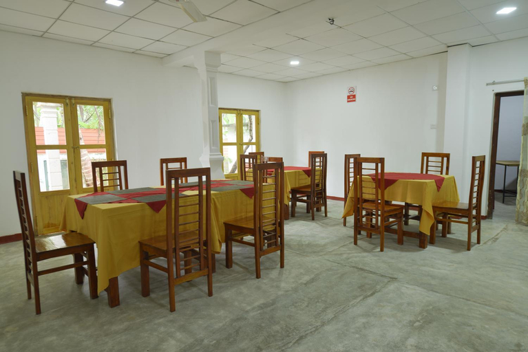 Food & Drinks 2, Venus Resorts, Attanagalla