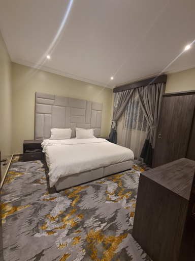 Bedroom 1, Rose Niry Hotel Suites, Al Khobar