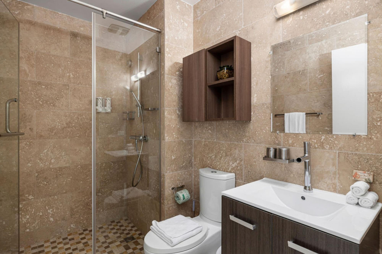 Bathroom 4, Ground Level Condo 2BR 2BA w Pool Access Gym
