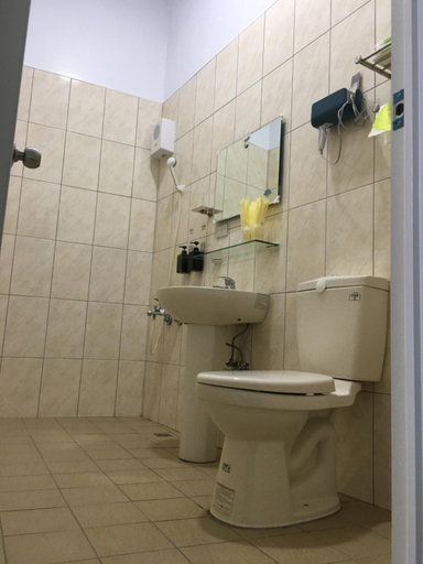 Bathroom 3, Reui Heng Guesthouse, Chiayi County