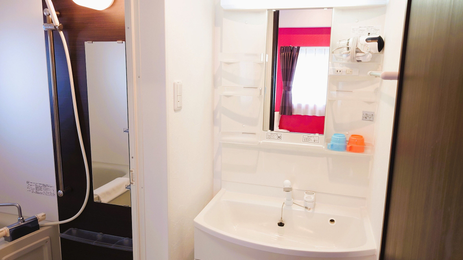 Bathroom 3, BiBi Hotel FUTENMA, Ginowan