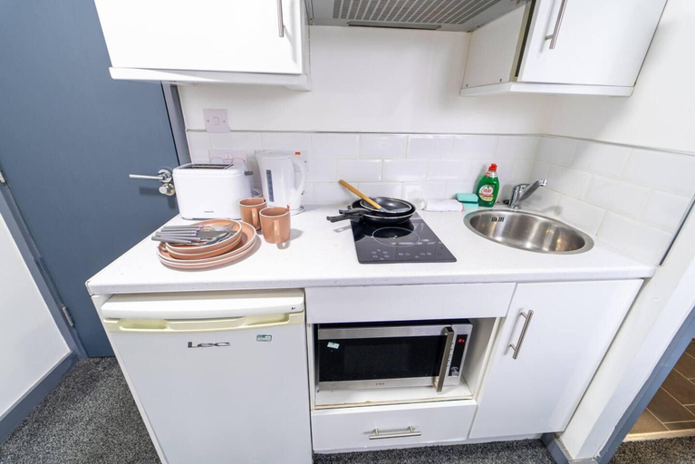 Others 5, Captivating 1-bed Studio in Birmingham, Birmingham