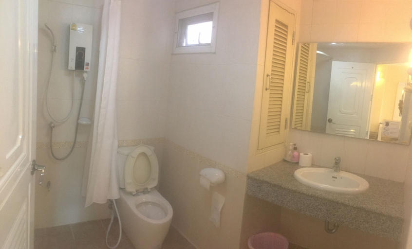 Bathroom 4, Triple Palms House, Muang Chiang Mai